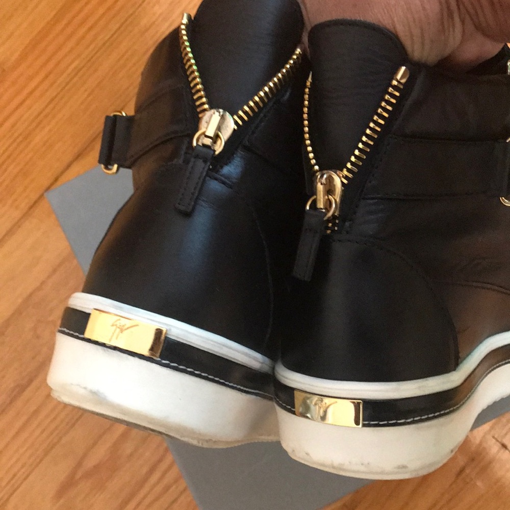 Giuseppe Zanotti shoes - Picture 4 of 5